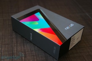 Caixa do Google Nexus 7 (Foto: Engadget)