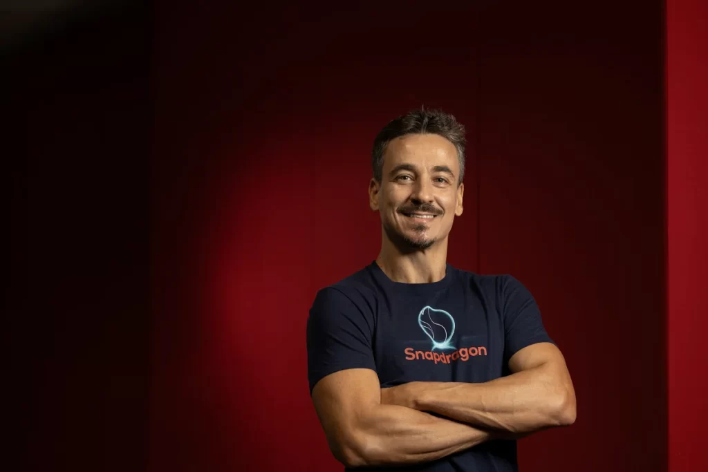 Foto de Allan Giangrossi, líder de marketing de Qualcomm en América Latina